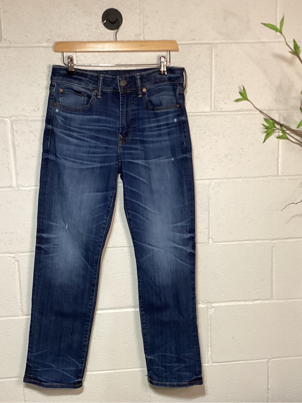 American Eagle Outfitters Women’s Straight Dark Blue Jeans
